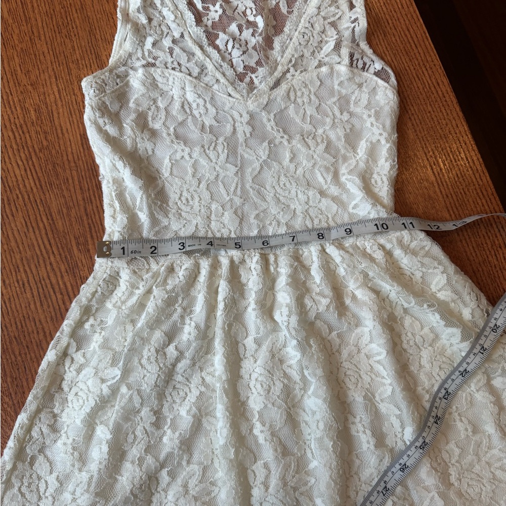 Forever 21 small lace lined dress - Picture 3 of 7